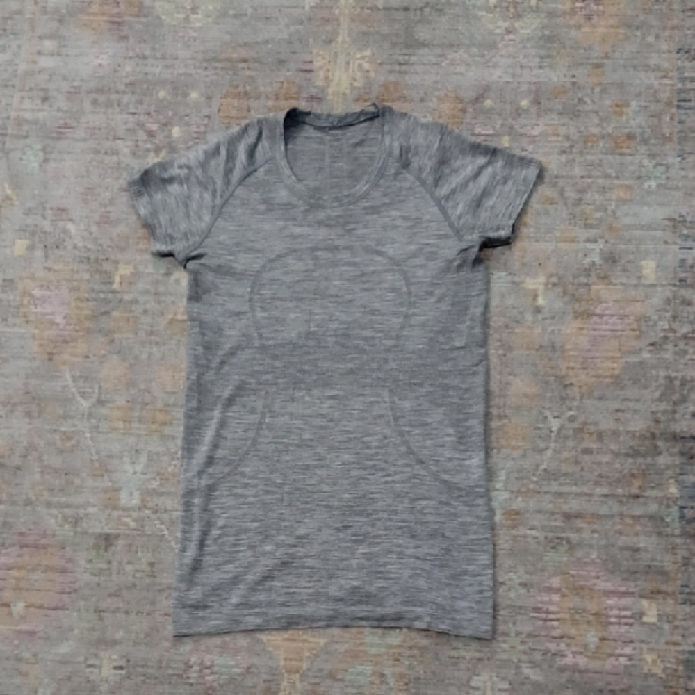 Lululemon Swiftly Tech Short Sleeve